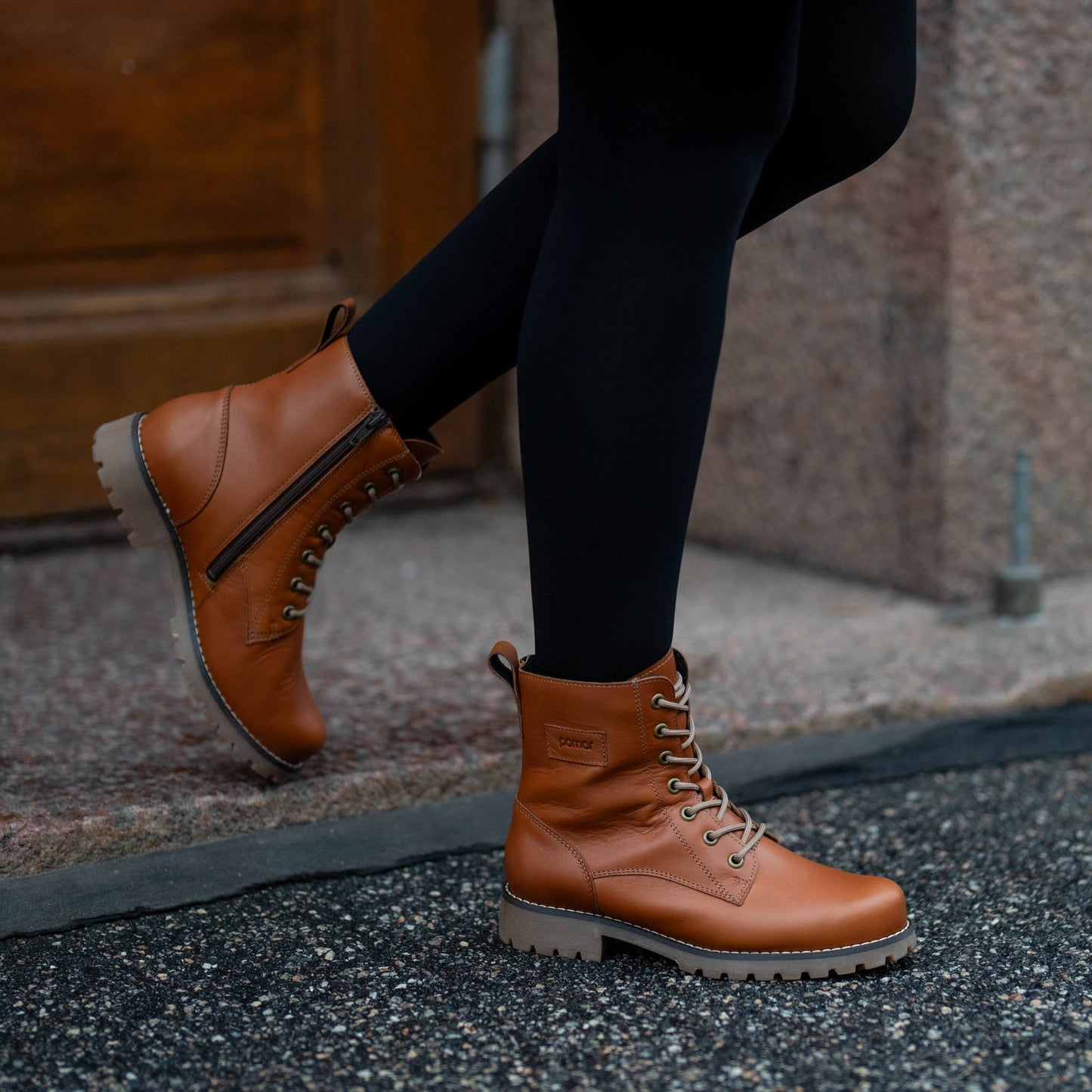 KARA Women´s ankle boot Tan left brown