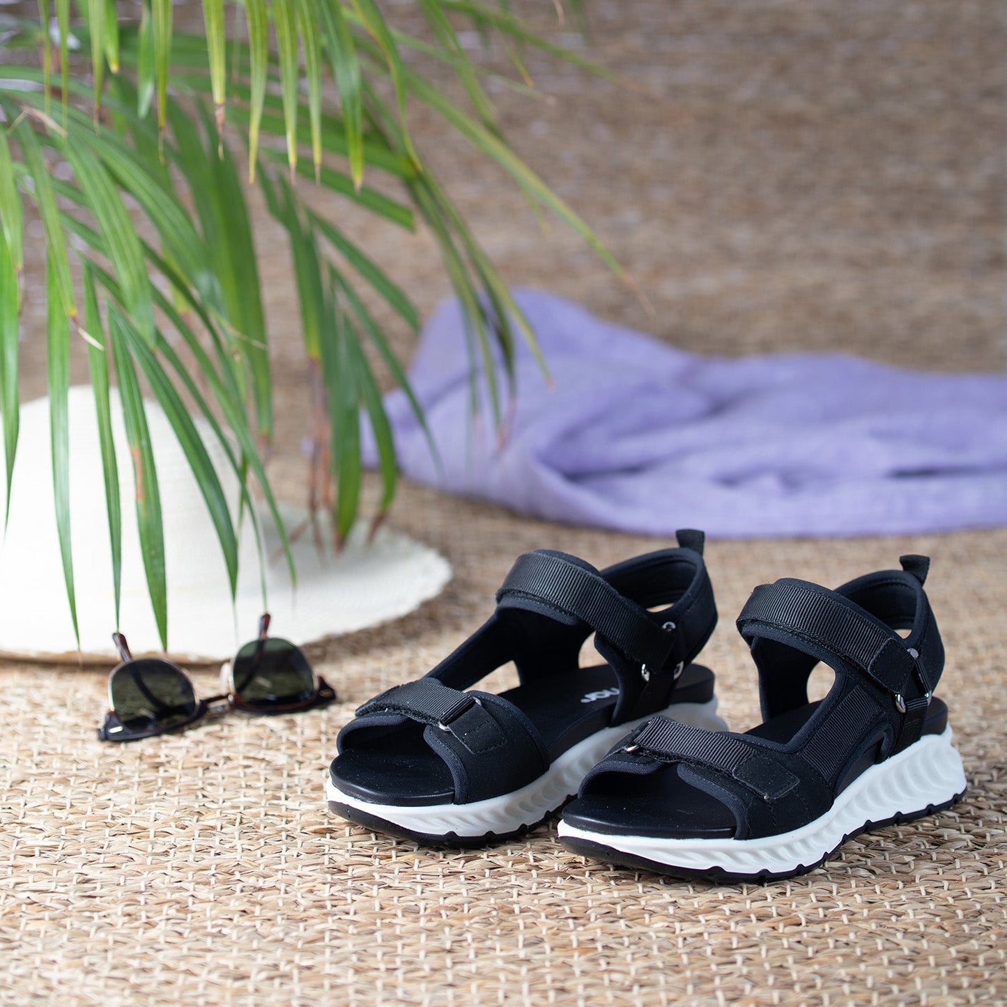 DYYNI Women´s sandals (12801-100)