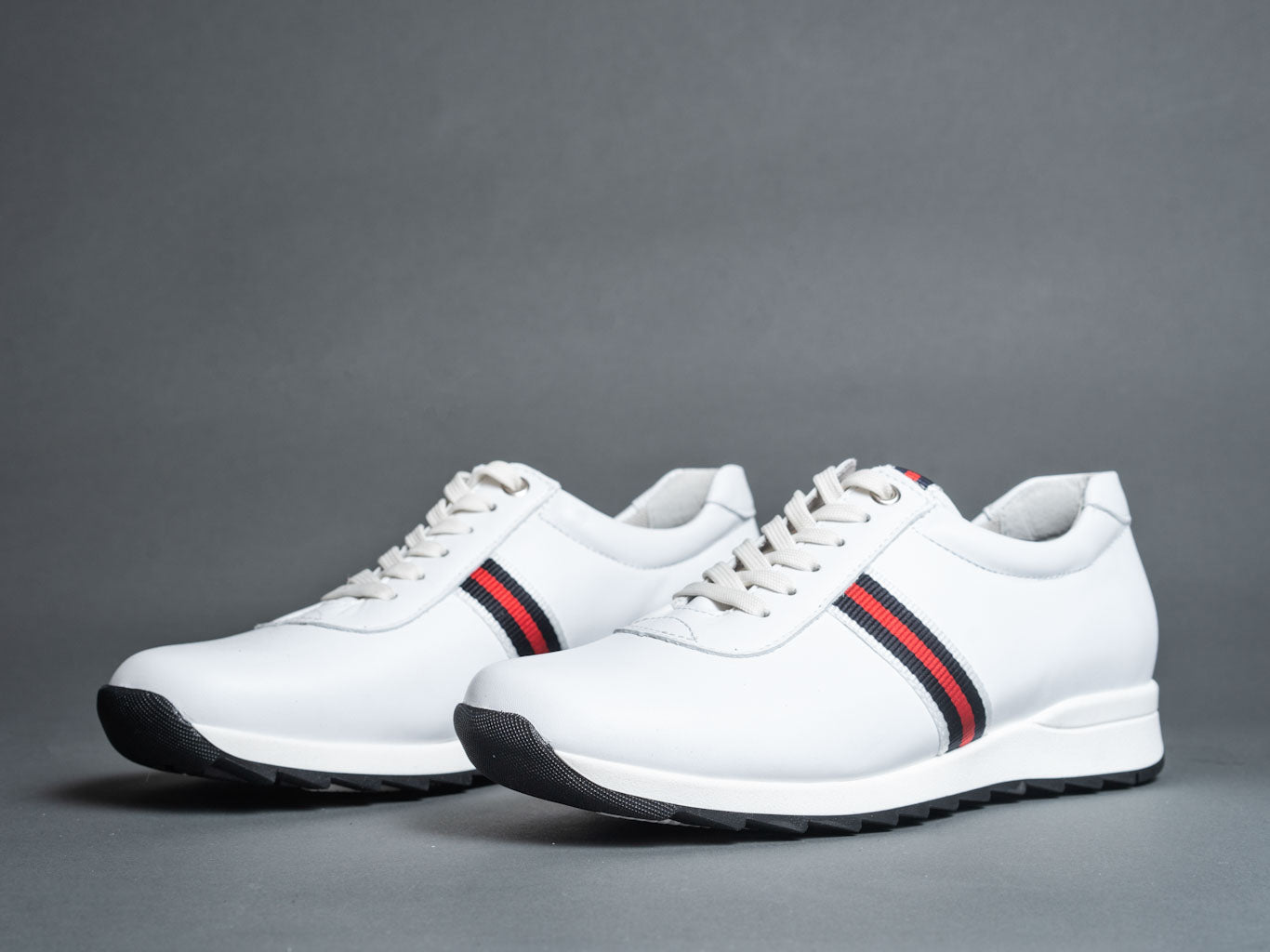 UNIKKO Womens Sneaker (13501-101)