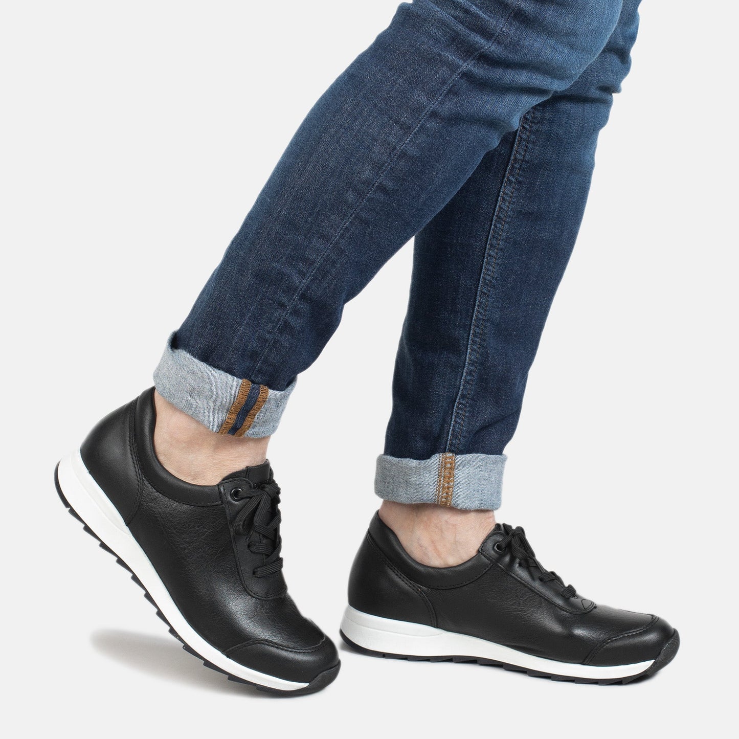 LUOTO Women´s stretch sneaker(13517-100)