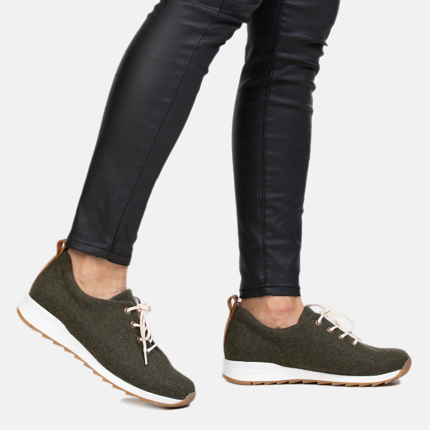 LEHTI Women´s sneaker (13711-107)