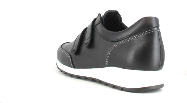 NIITTY Women’s +plus  Sneaker (13497-100 )