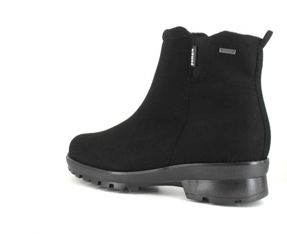 PINO Women’s Pomar ankle boot with winter spike sole