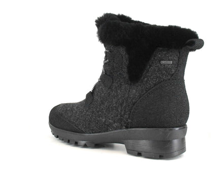 LUMI Women’s Pomar GORE-TEX® ankle boot with winter spike sole