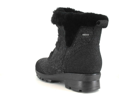 LUMI Women’s Pomar GORE-TEX® ankle boot with winter spike sole