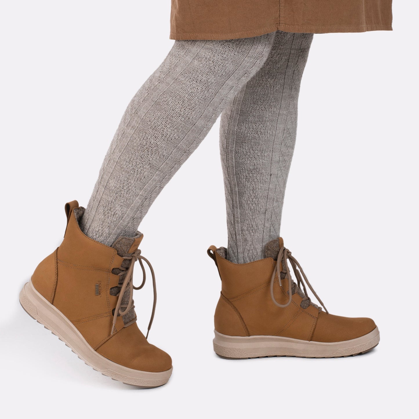 NIEMI Women`s GORE TEX ankle boot ( 38130-302)