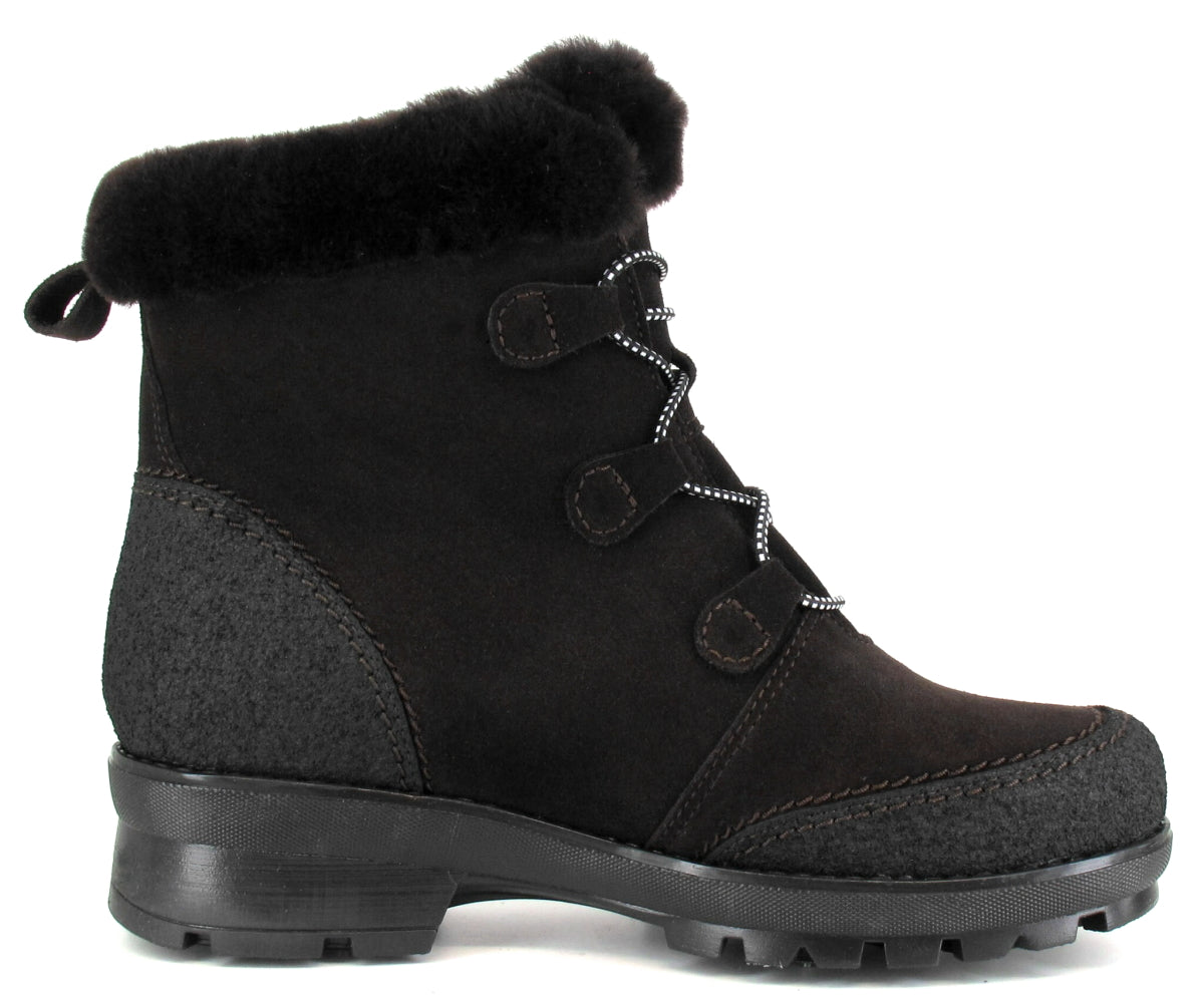 LUMI Women’s Pomar GORE-TEX® ankle boot with winter spike sole
