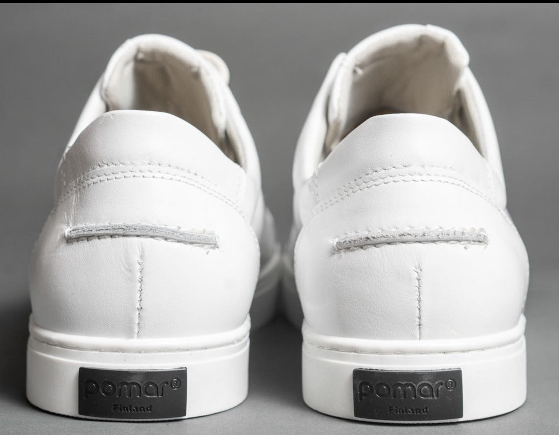 AHO Men’s Premium Sneaker (43207-101)