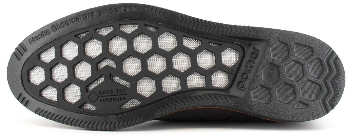 PIENNAR Men’s Pomar GORE-TEX® SURROUND® walker