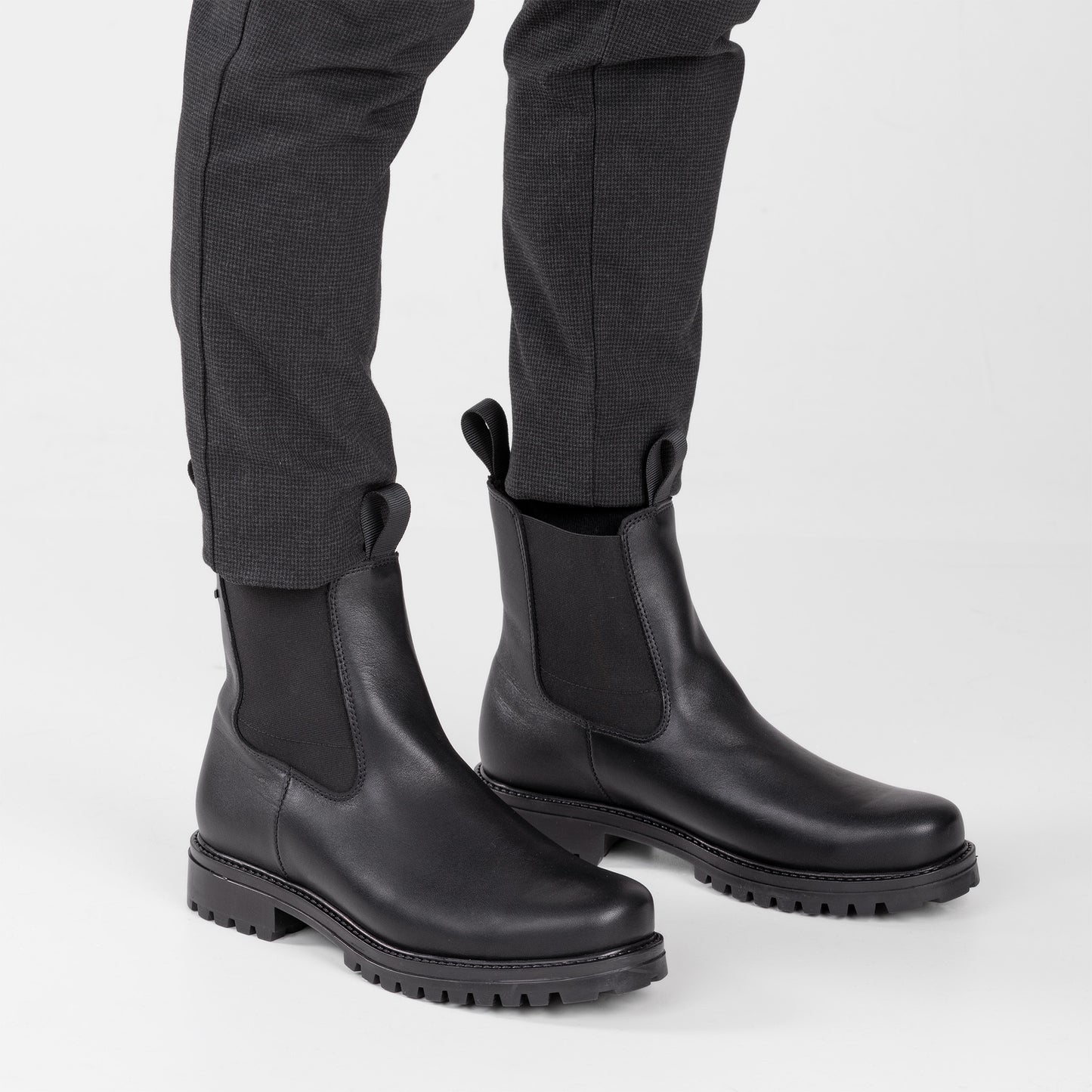 KOSMOS Men’s GORE-TEX® Chelsea Boots (68410-100)