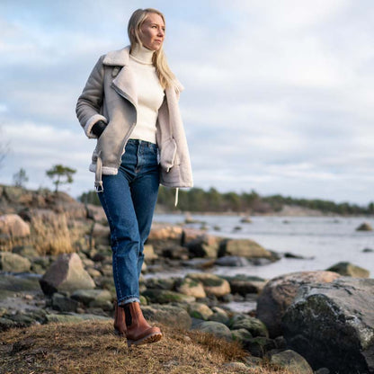 AAVA Women's GORE-TEX® eco-friendly Chelsea boot