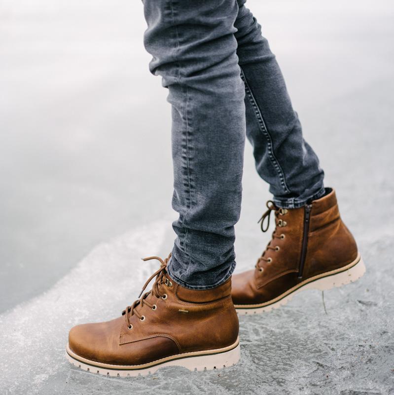 LAAVU Men`s GORE-TEX ankle boot (68246-502)