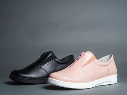 PAJU Women’s XW Front Zip Shoe (13471-109)