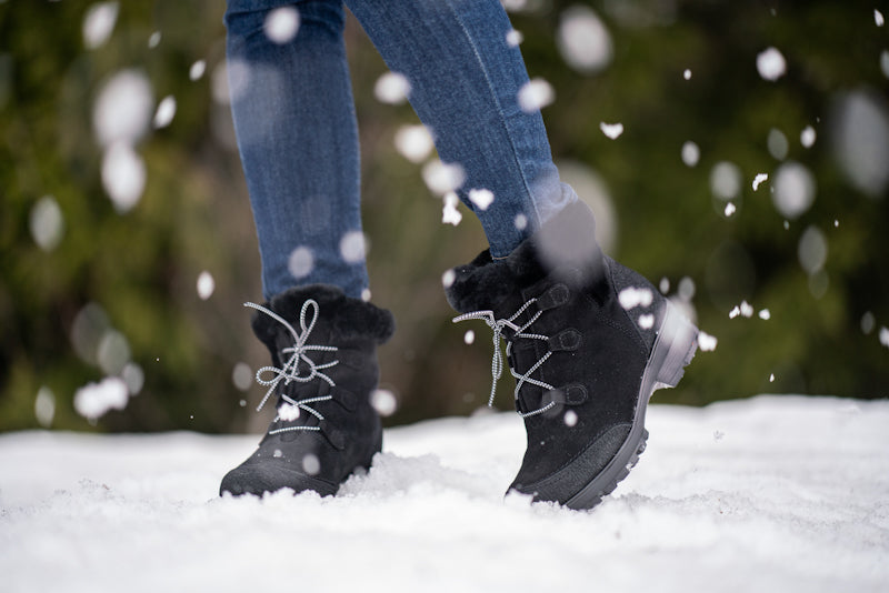 LUMI Women’s Pomar GORE-TEX® ankle boot with winter spike sole
