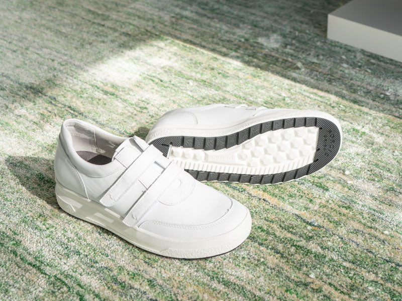 TUOMI Women's platform sneaker (13436-111)